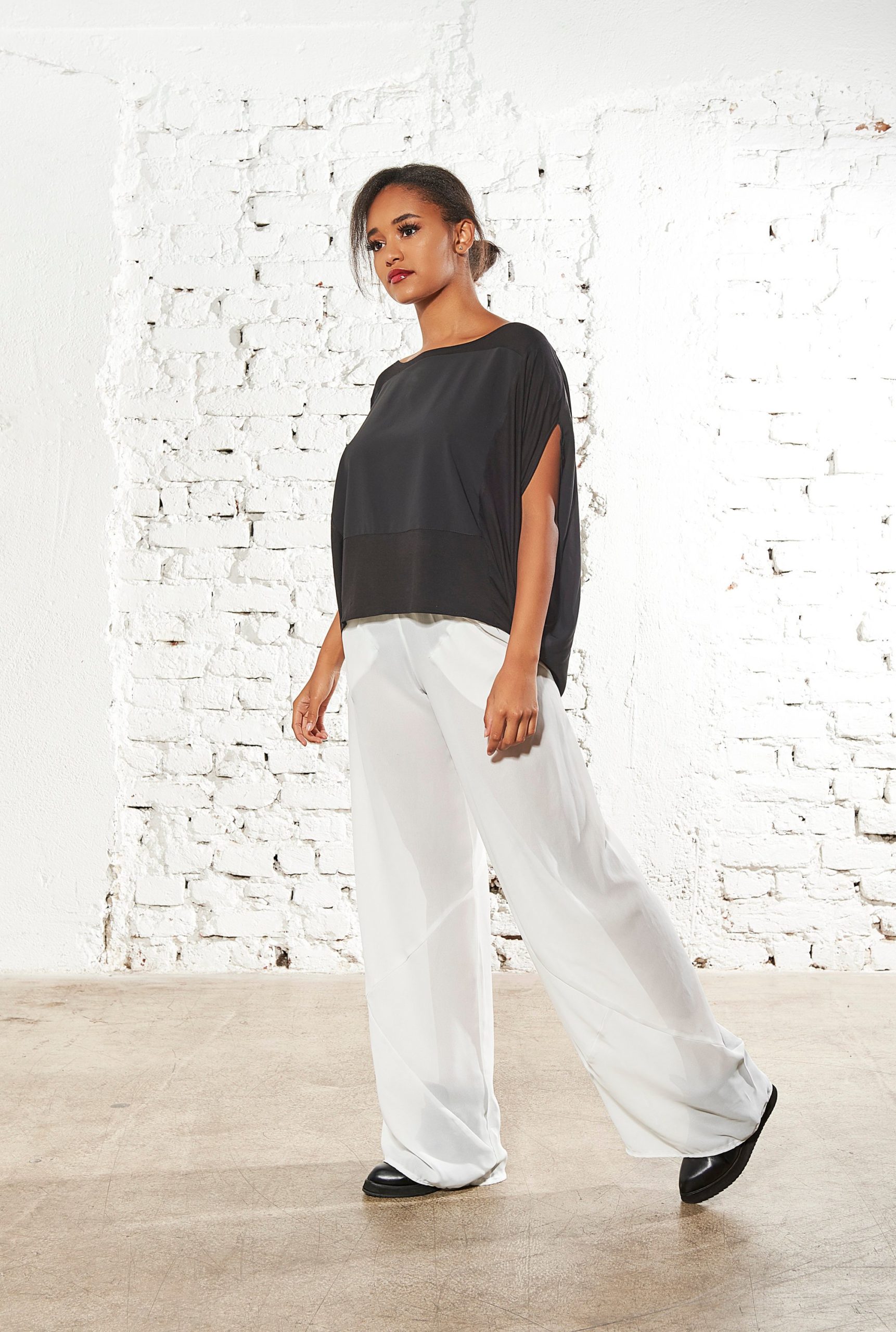 Sleeveless Black Top ALLSEAMS