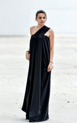 Black Maxi Dress, Plus Size Maxi Dress, Plus Size Clothing, Silk Dress, Cocktail Dress, Long Maxi Dress, Formal Dress, Oversized Dress