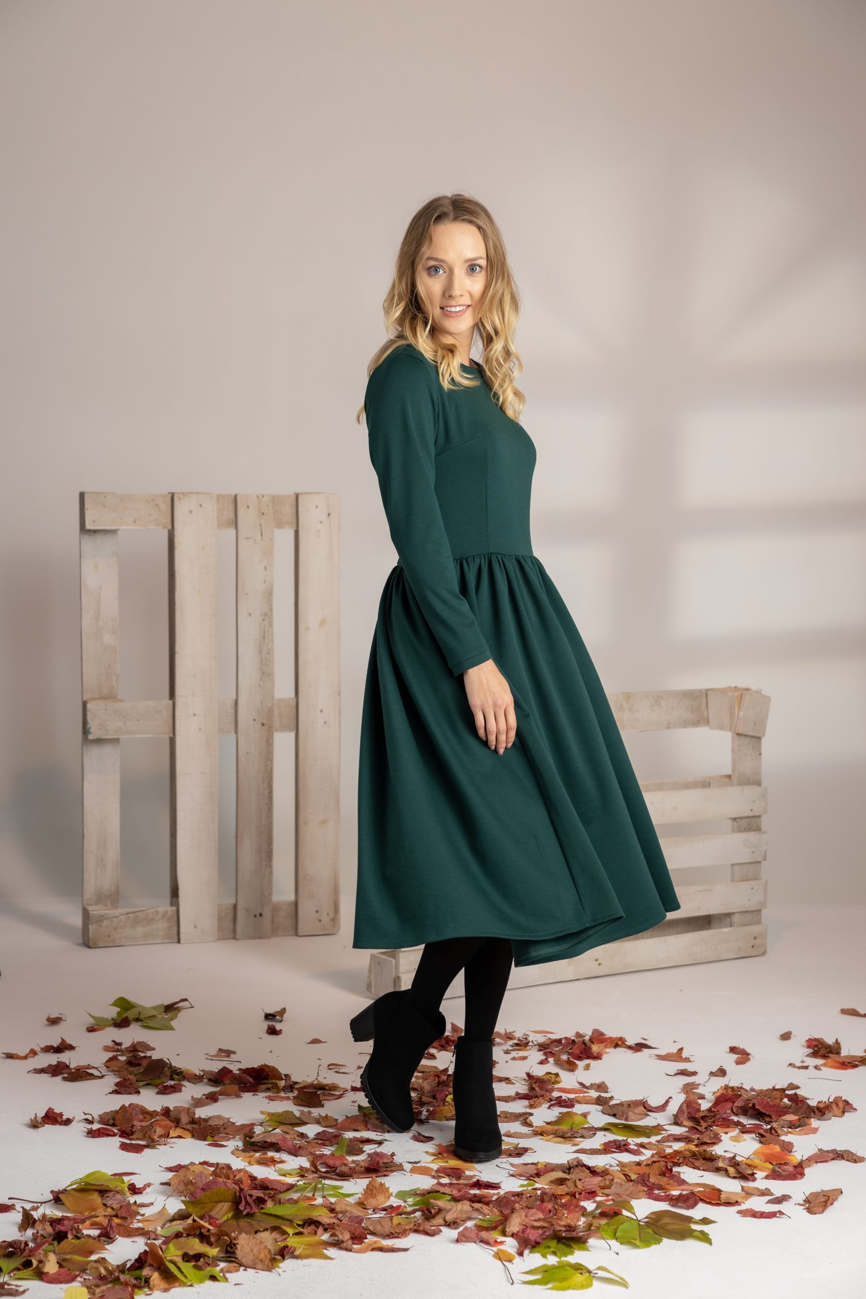 Girls Velvet Long Dress Winter Fall Maxi Gown 3/4 Sleeve Princess Party  Dresses, Green, 2-3T : Buy Online at Best Price in KSA - Souq is now  Amazon.sa: Fashion
