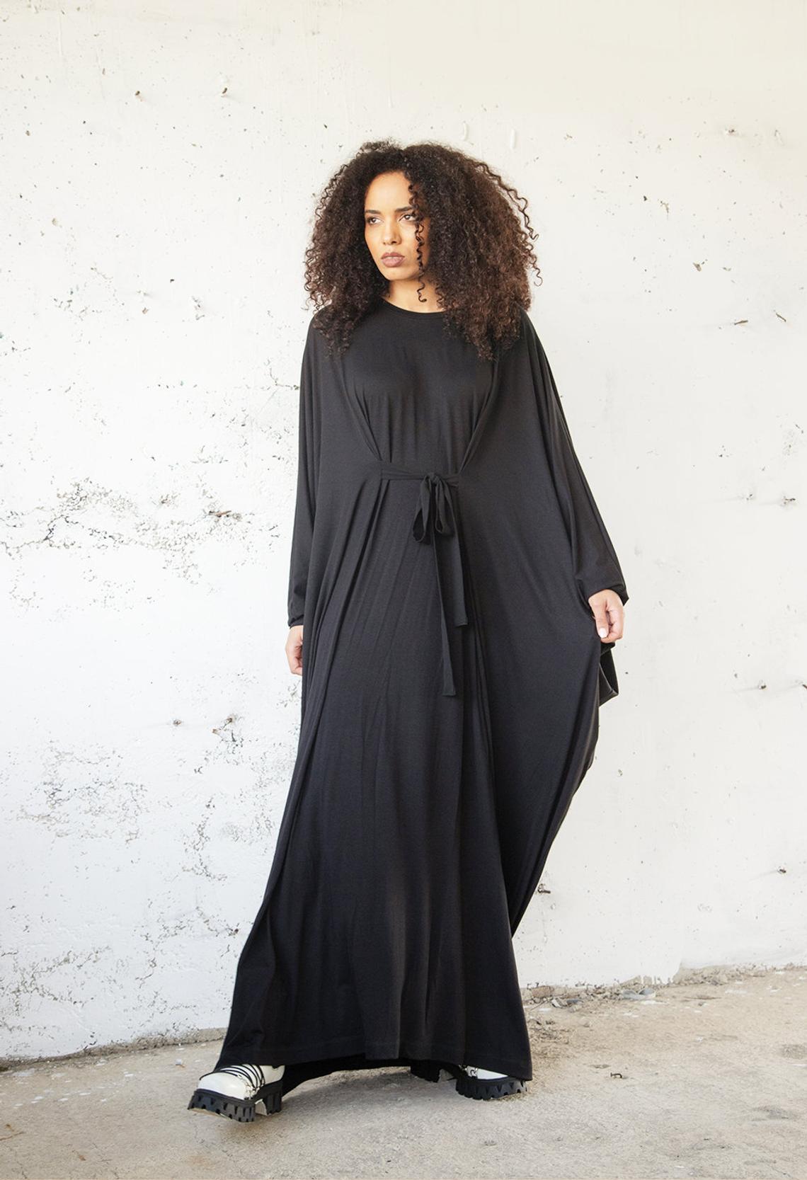 Black Caftan Dress - ALLSEAMS